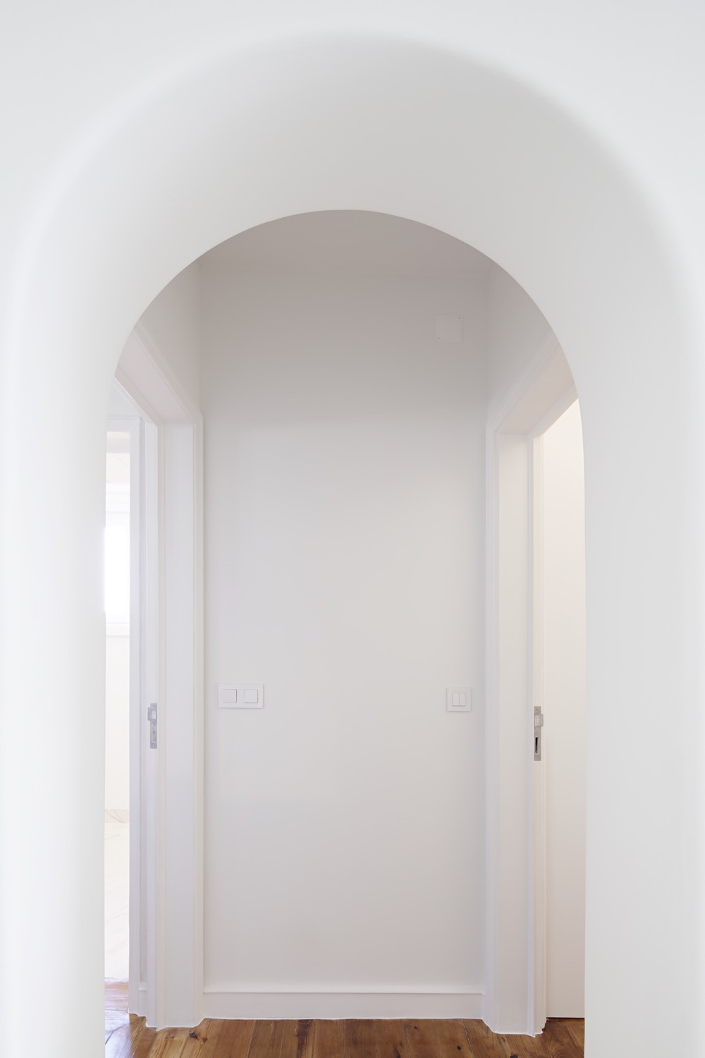 House No. 6 —  Restelo