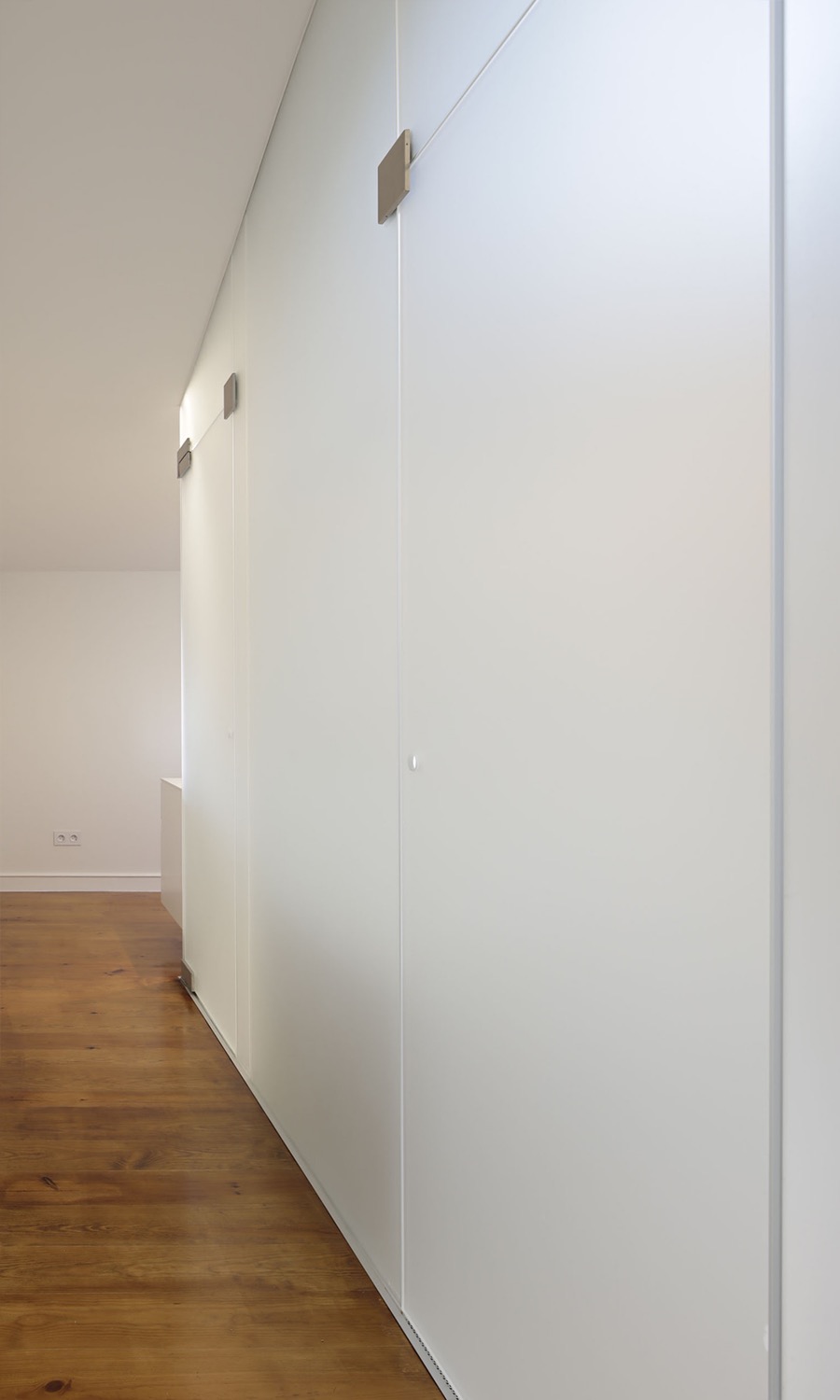 House No. 6 —  Restelo