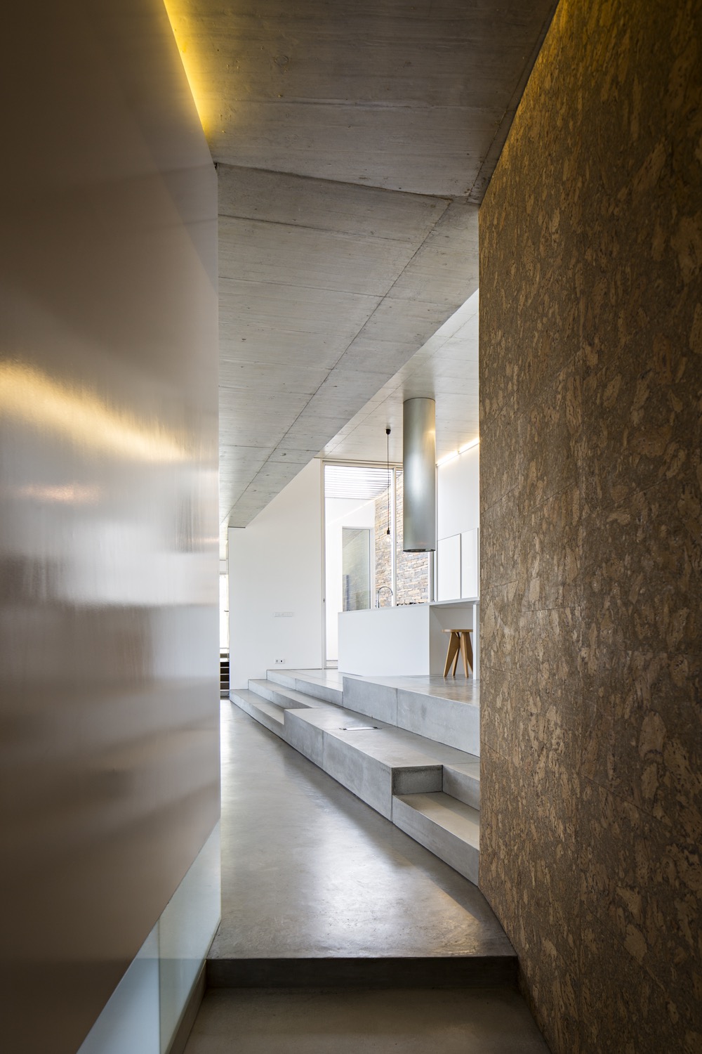 House No. 4 —  Gateira