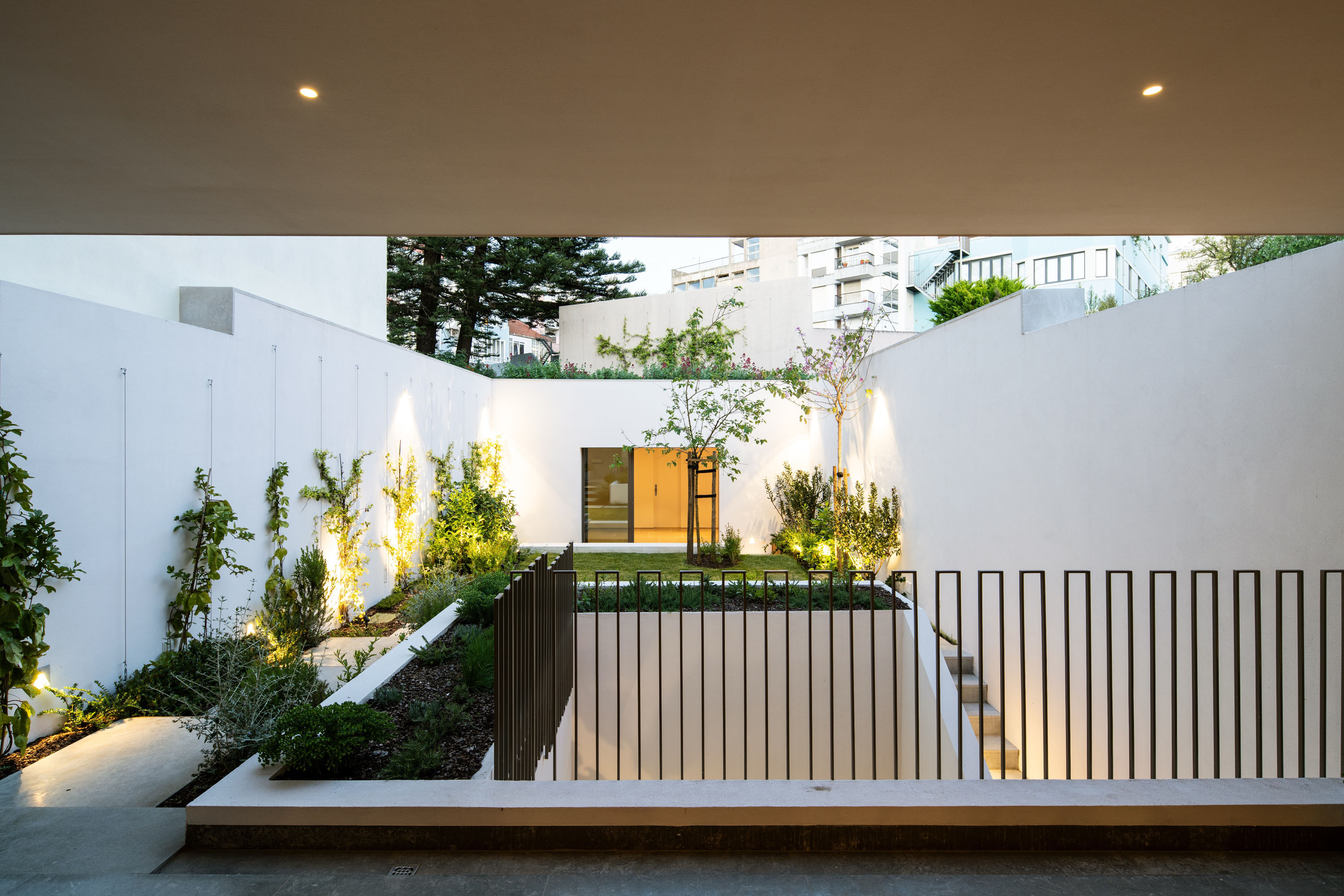 House No. 7 —  Avenidas Novas